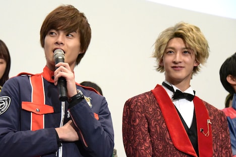 左から結木滉星、伊藤あさひ。