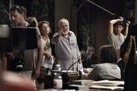 マルコ・トゥリオ・ジョルダーナ（中央）