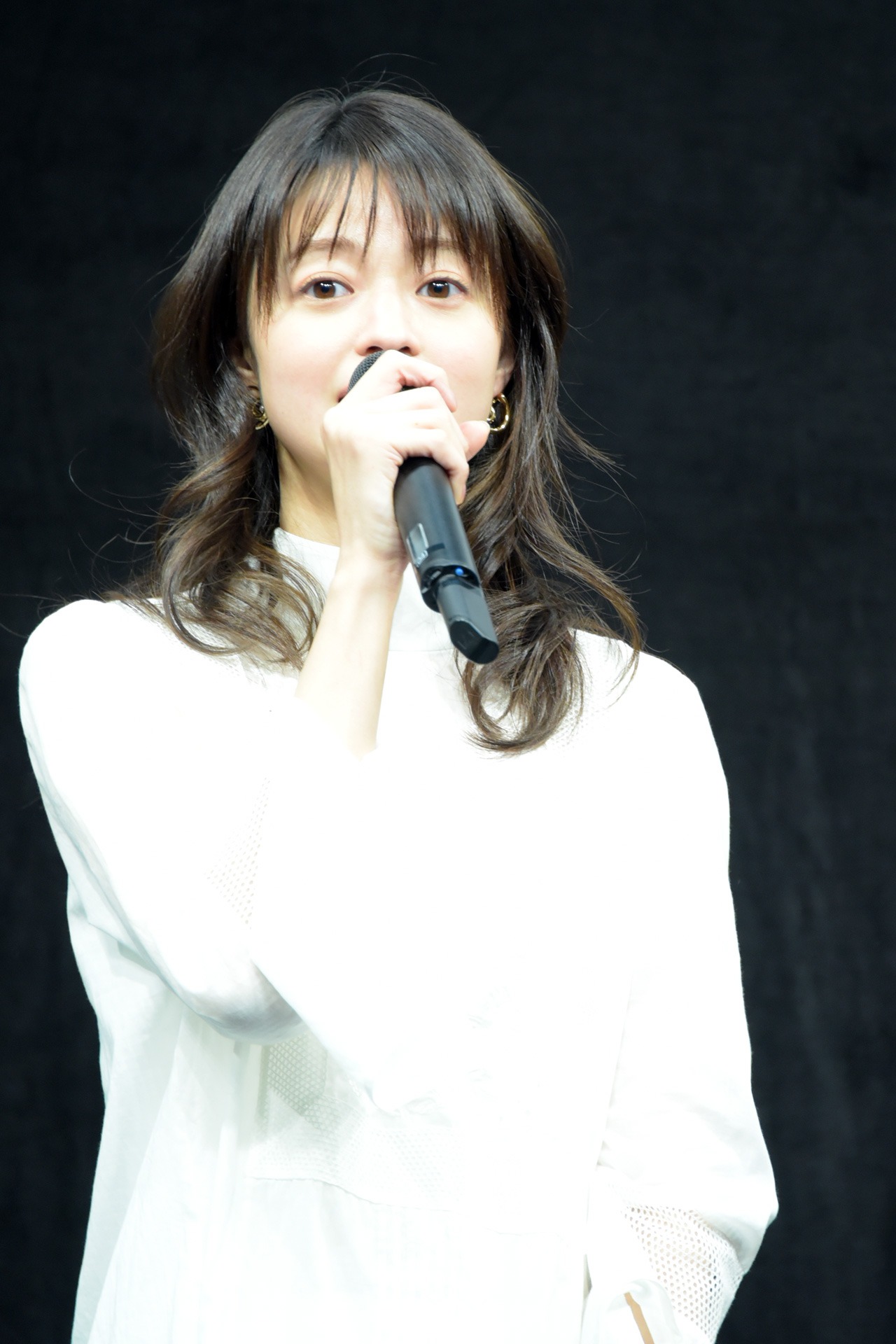 小林涼子