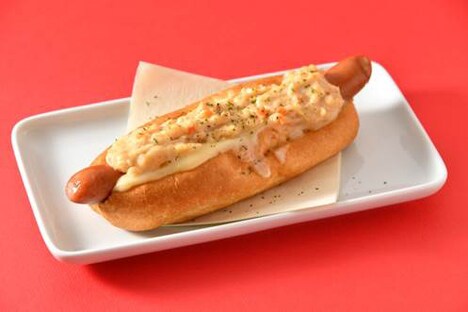 「プラチナドッグ グラタンチーズ」（税込900円）