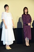 左から松田るか、小島藤子。