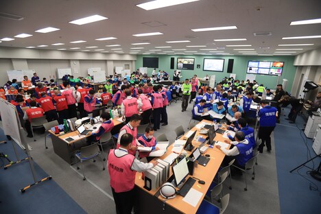 「Fukushima 50」より、緊急対策室のセット。