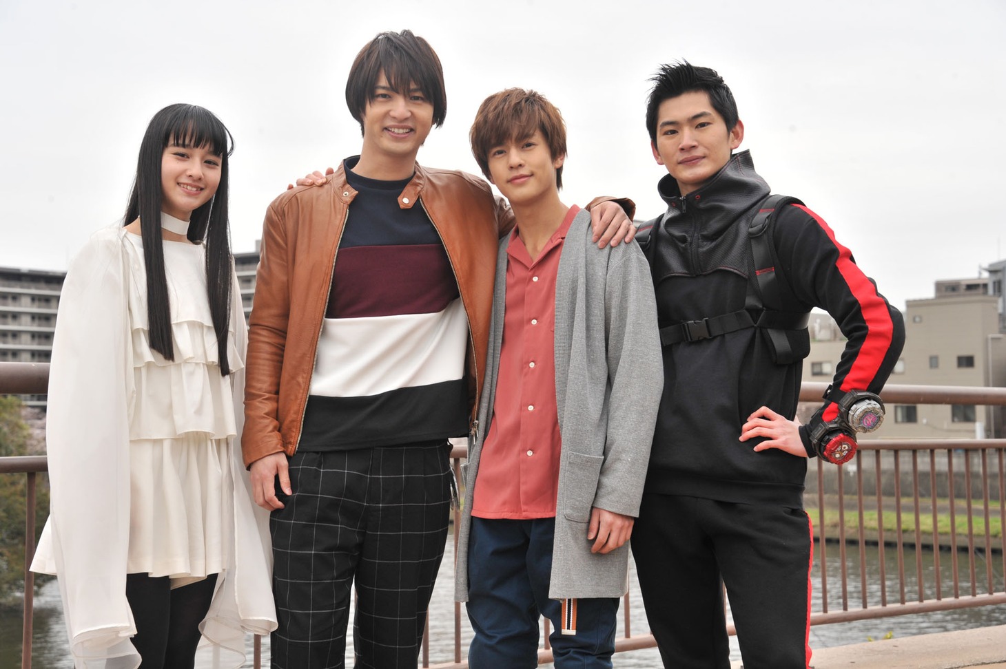 左から大幡しえり、中村優一、奥野壮、押田岳。