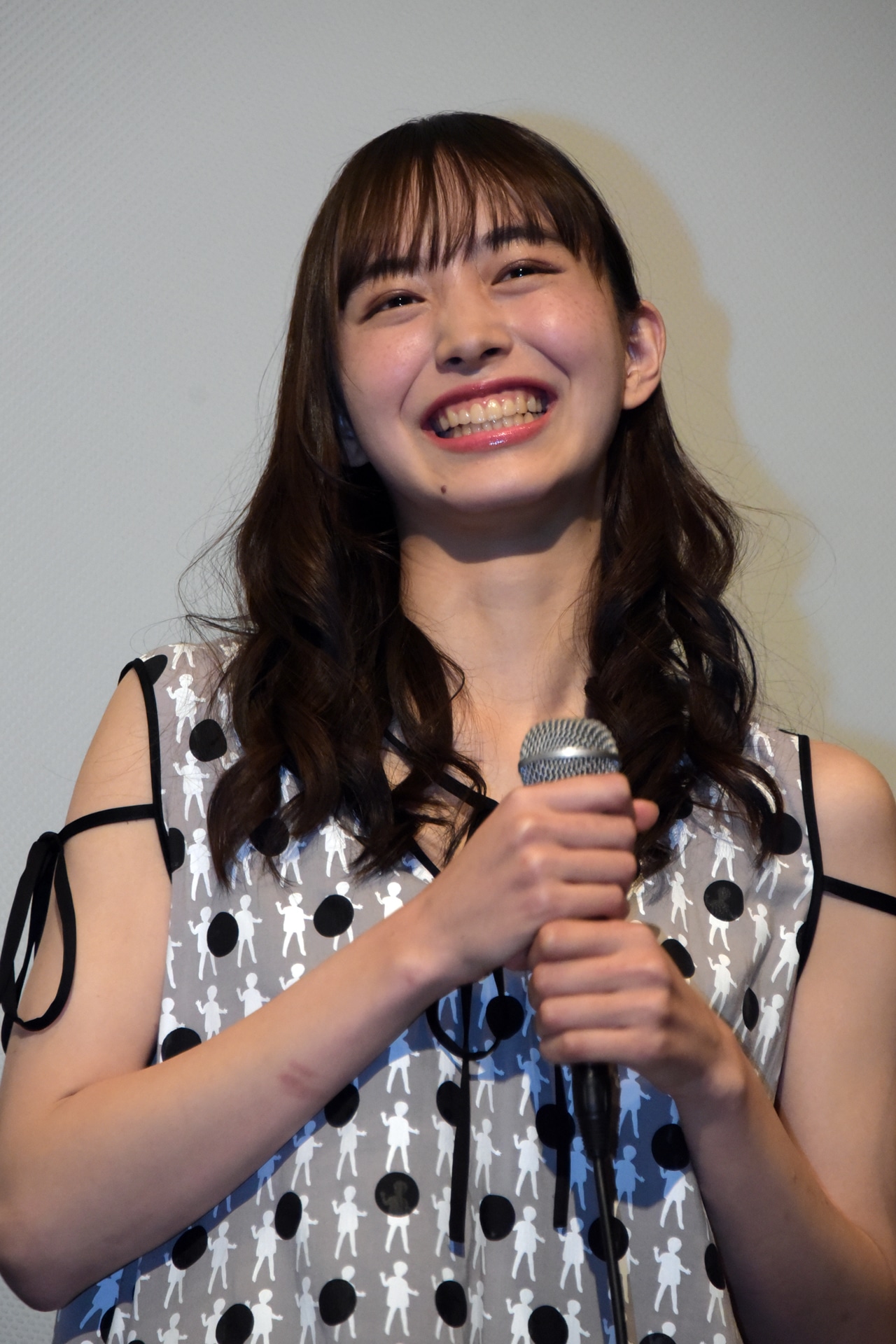 井桁弘恵