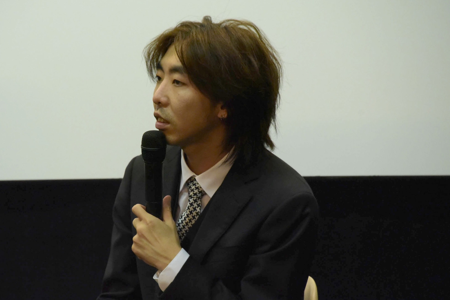 柄本時生