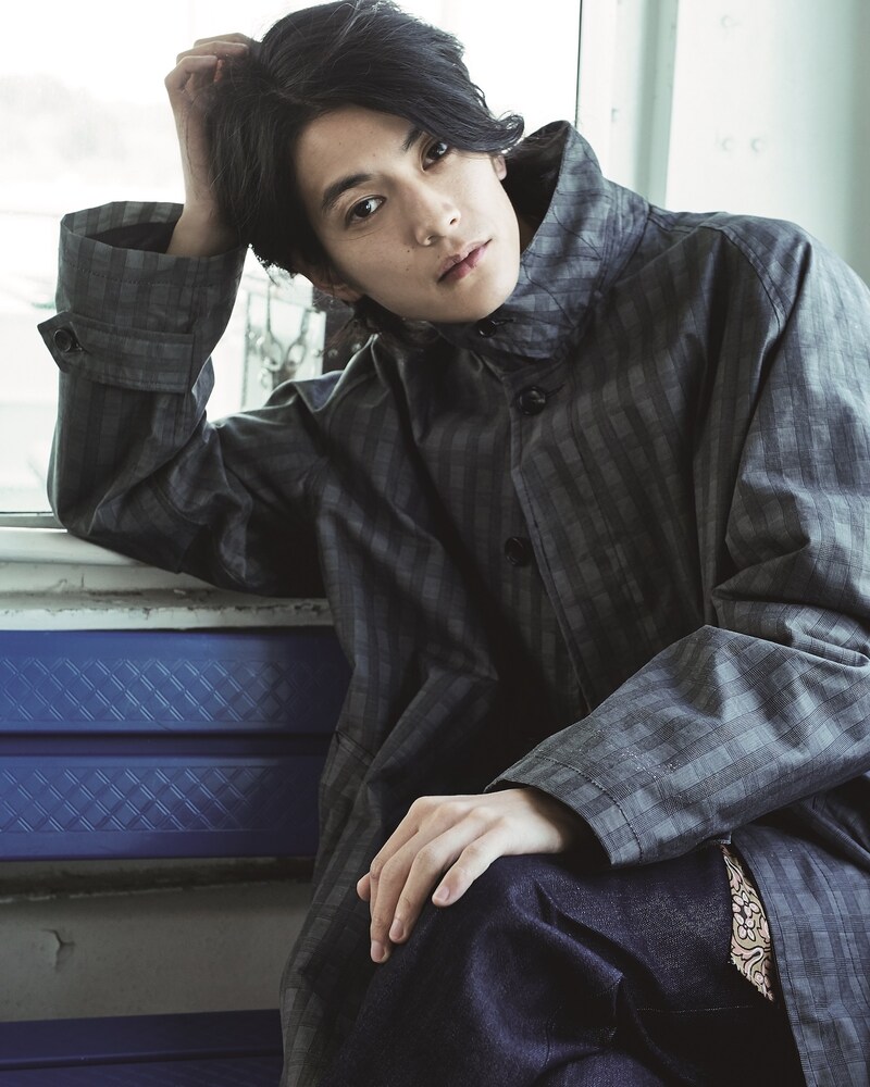 「渡邊圭祐1st写真集（仮題）」より。