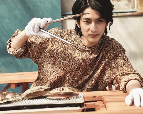 「渡邊圭祐1st写真集（仮題）」より。