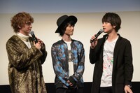 左からバンダリ亜砂也、小野寺晃良、瀬戸利樹。