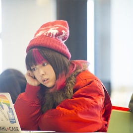 上白石萌音×山崎紘菜「スタートアップ・ガールズ」新キャストに山本耕史ら