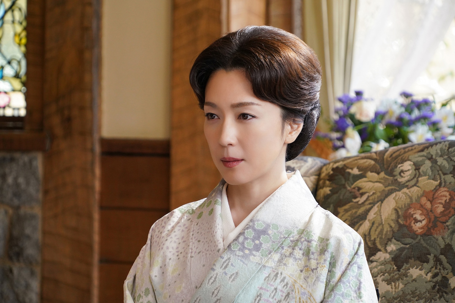 若村麻由美演じる藤永菊子。