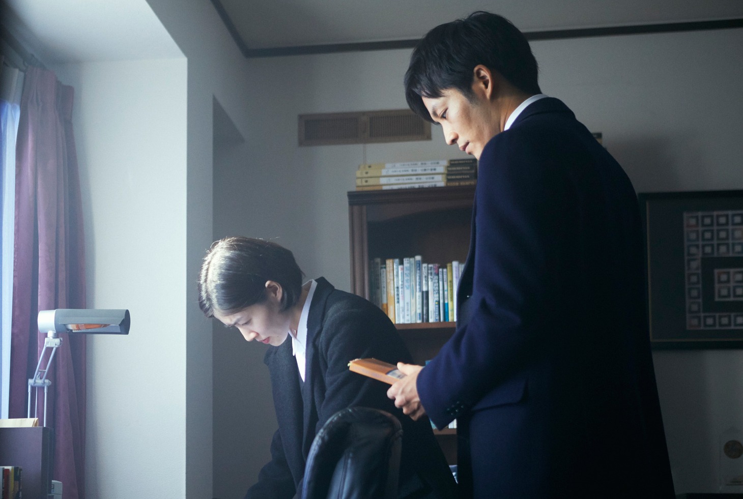 「新聞記者」