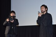 左から牧有太、山田孝之。