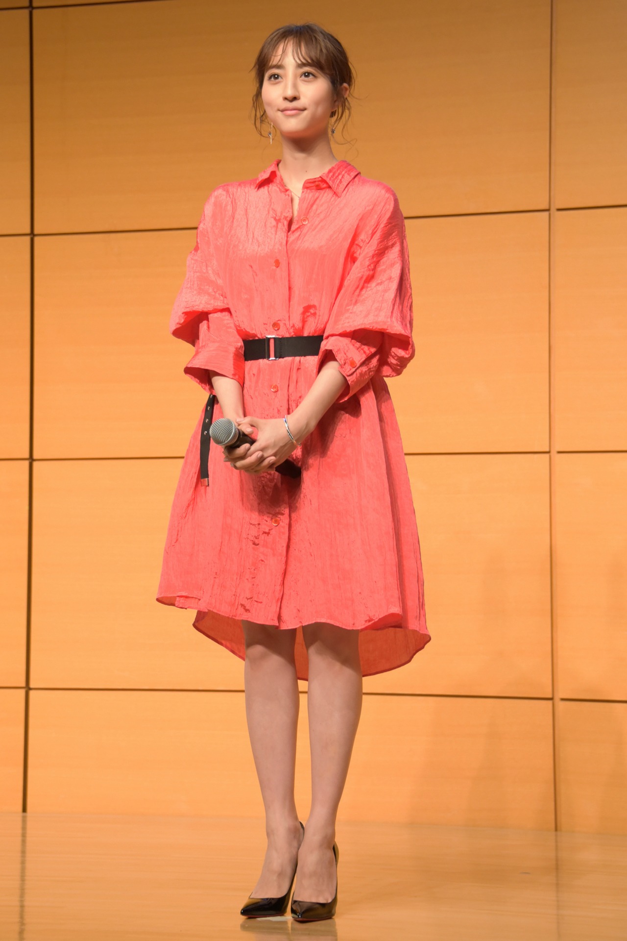 堀田茜