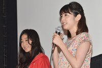 左からさいとうなり、松田るか。