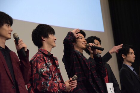 「ルパンレンジャーVSパトレンジャーVSキュウレンジャー」初日舞台挨拶の様子。