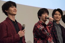 左から結木滉星、伊藤あさひ、岐洲匠。