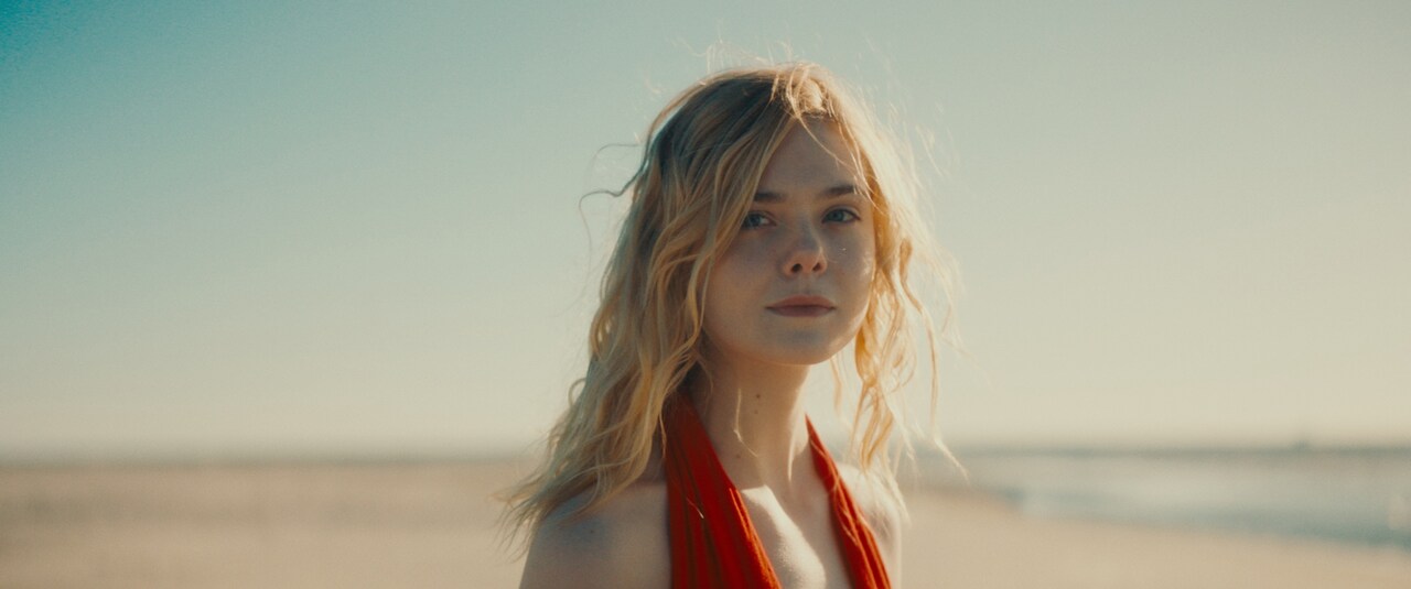 撮影時10代、エル・ファニングが大人な顔見せる「ガルヴェストン」新写真7点