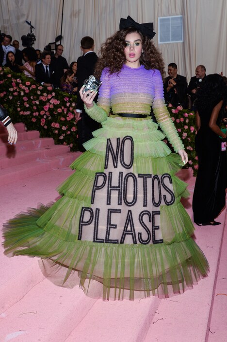 ヘイリー・スタインフェルド（写真提供：Anthony Behar / Sipa USA / Newscom / ゼータ イメージ）