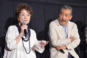 左から倍賞千恵子、藤竜也。