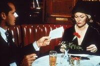 「チャイナタウン」 TM & Copyright (c)2019 By Paramount Pictures. All Rights Reserved.