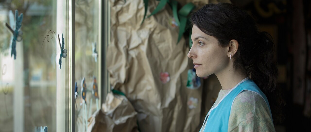 著名な彫刻家、その本性は？「ペトラは静かに対峙する」予告