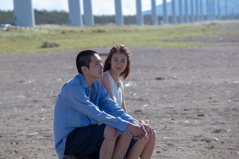 「火口のふたり」