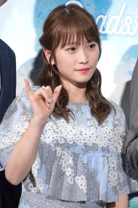川栄李奈