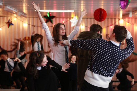 「アナと世界の終わり」