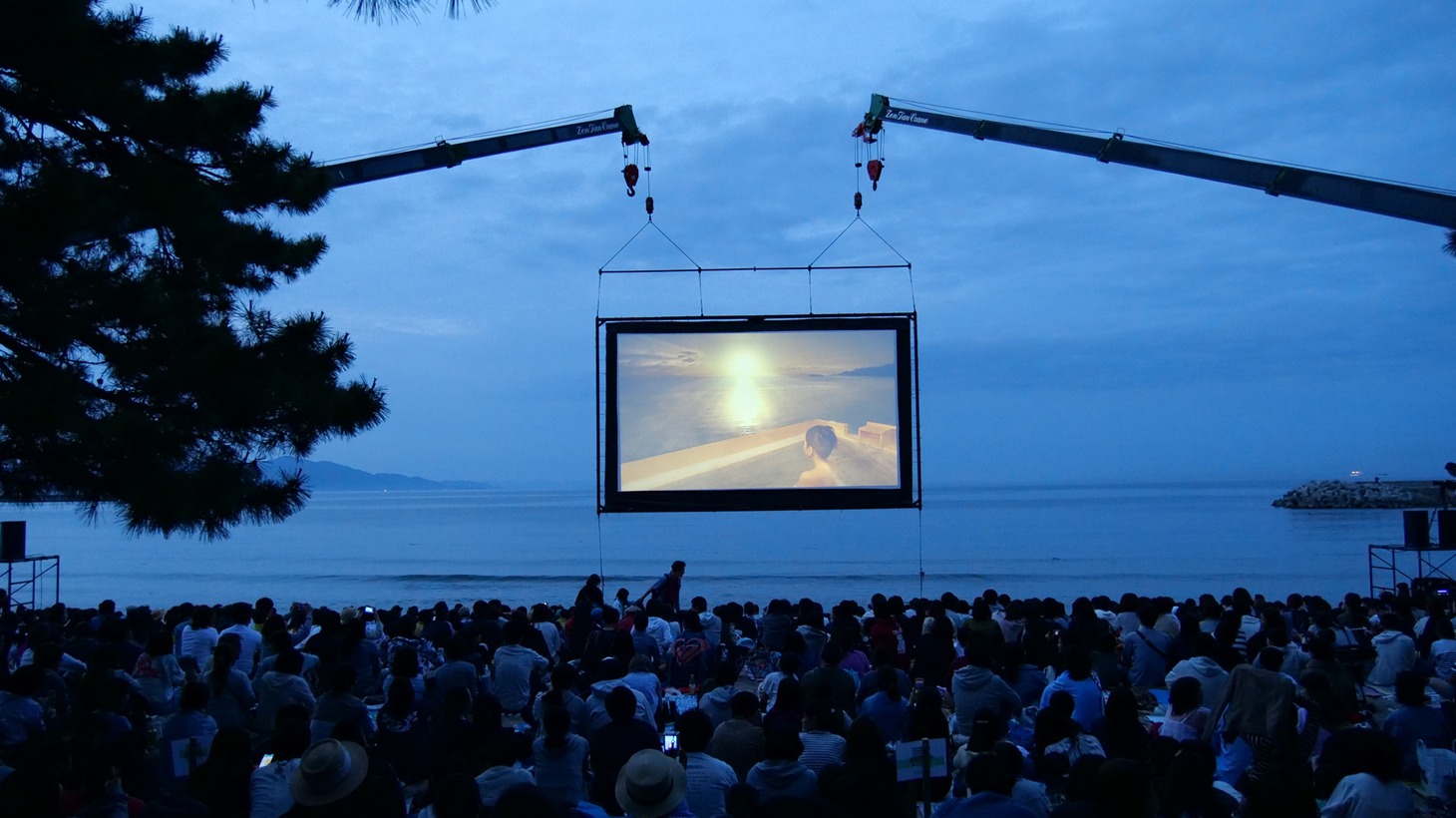 過去の「うみぞら映画祭」の様子。