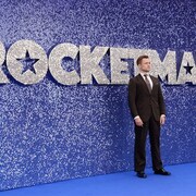 タロン・エジャトンやエルトン・ジョンが「ロケットマン」ロンドンプレミアに集結