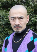 「Iターン」より、菊池均也演じる牛窪克弥。