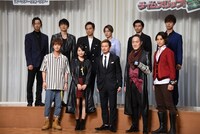 「劇場版 仮面ライダージオウ Over Quartzer」「騎士竜戦隊リュウソウジャー THE MOVIE タイムスリップ！恐竜パニック!!」製作発表会見の様子。