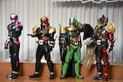 左から仮面ライダージオウ、仮面ライダーバールクス、仮面ライダーゾンジス、仮面ライダーザモナス。