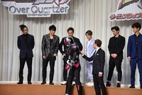 仮面ライダージオウに興味津々のDA PUMP。