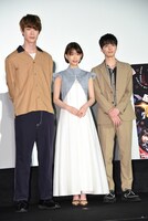 左から宮沢氷魚、森川葵、高杉真宙。