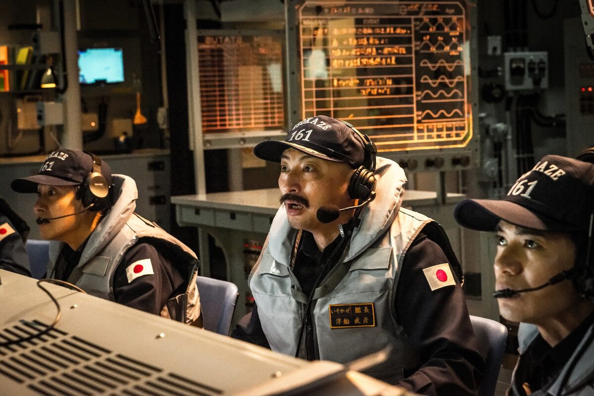 空母いぶき 本編映像を解禁 山内圭哉演じる艦長が いてまえ 映画ナタリー 空母いぶき 本編映像を解禁 山内圭哉演じる艦長が いてまえ 映画ナタリー