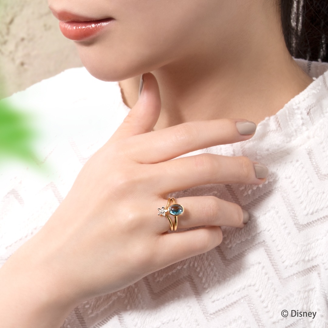Royal Tiara（税込3万3000円）、Little Flower（税込2万8600円）。
