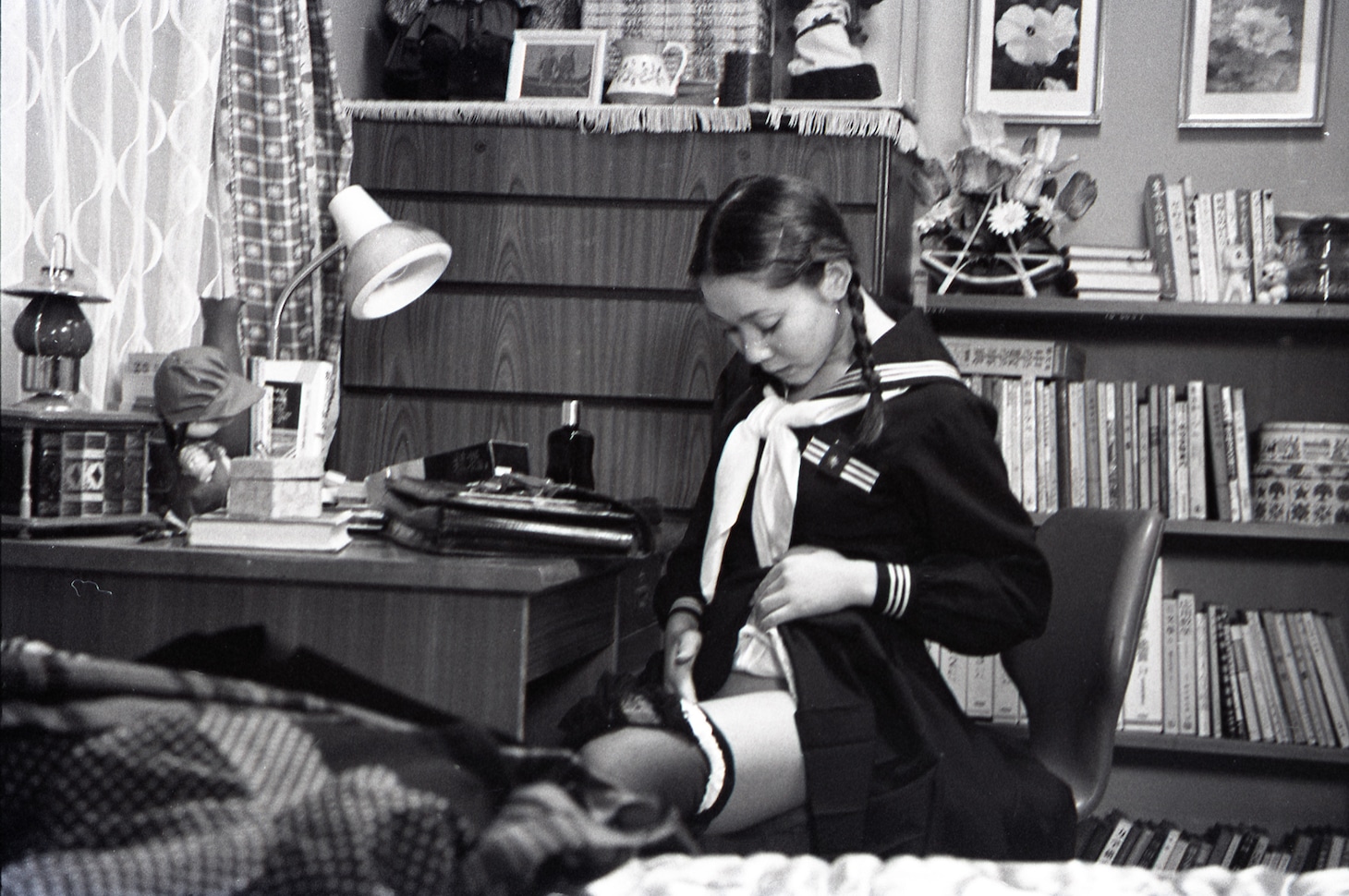 「女高生トリオ 性感試験」 (c)1977 日活株式会社