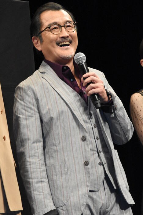 吉田鋼太郎