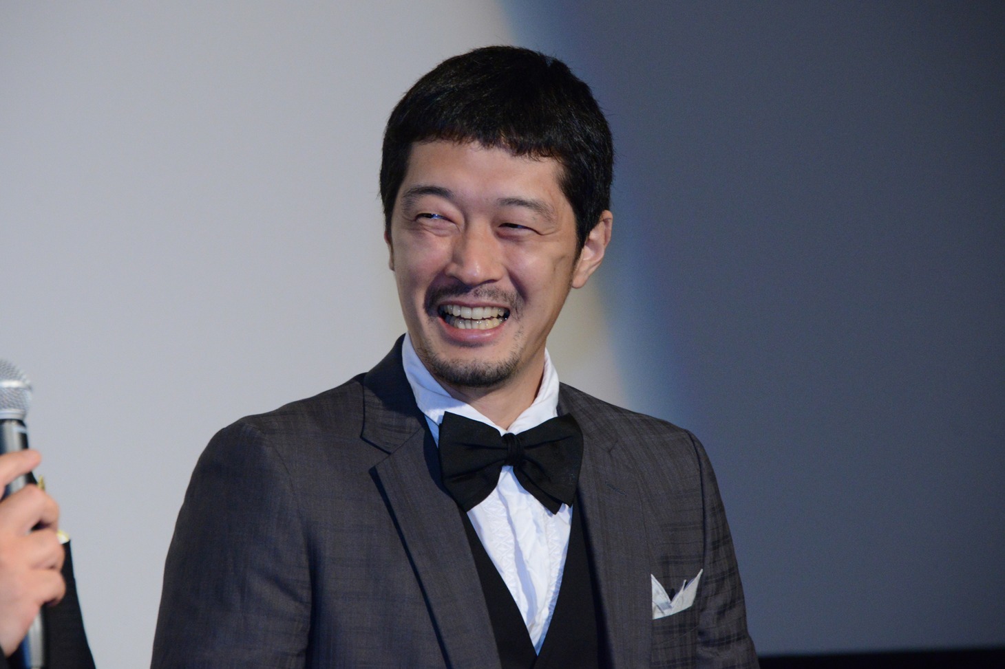 綾部真弥監督