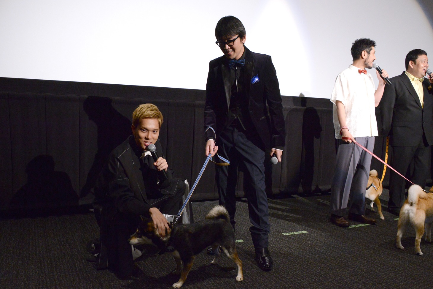 映画「柴公園」完成披露上映会の様子。