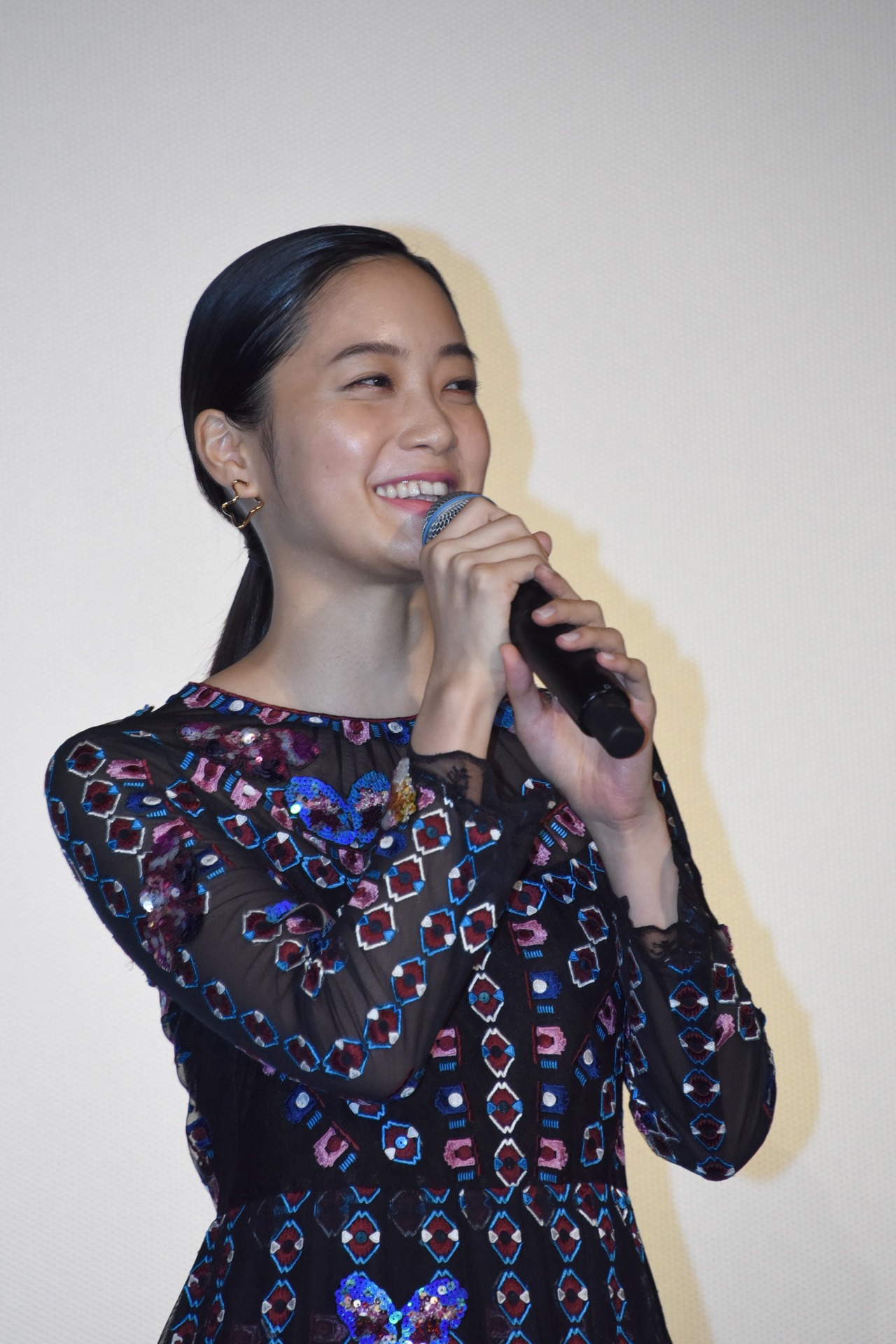 深川麻衣