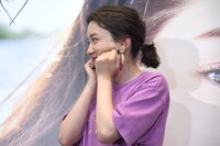 表情筋をほぐす永野芽郁。