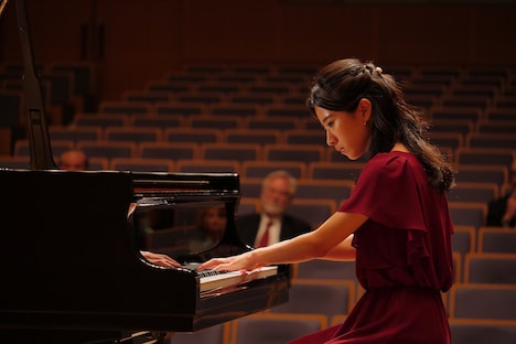 「さかさま少女のためのピアノソナタ」