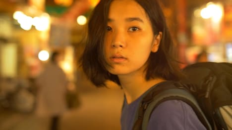 「オーファンズ・ブルース」より、村上由規乃演じるエマ。