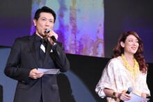 左から別所哲也、LiLiCo。