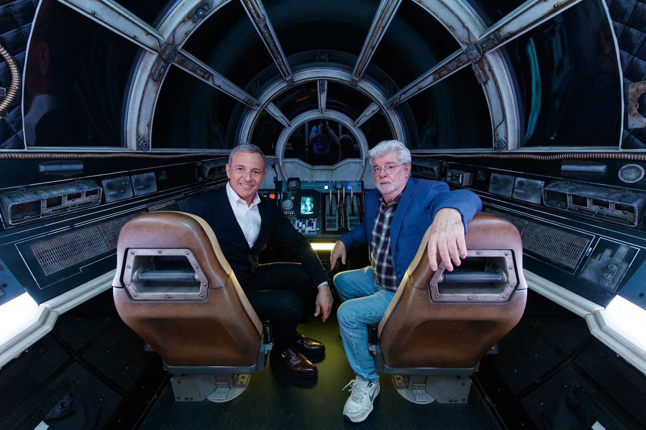 スター・ウォーズ　ギャラクシーズエッジ　ミレニアムファルコン ミレニアム・ファルコンに乗って冒険の旅へ！「スター・ウォーズ