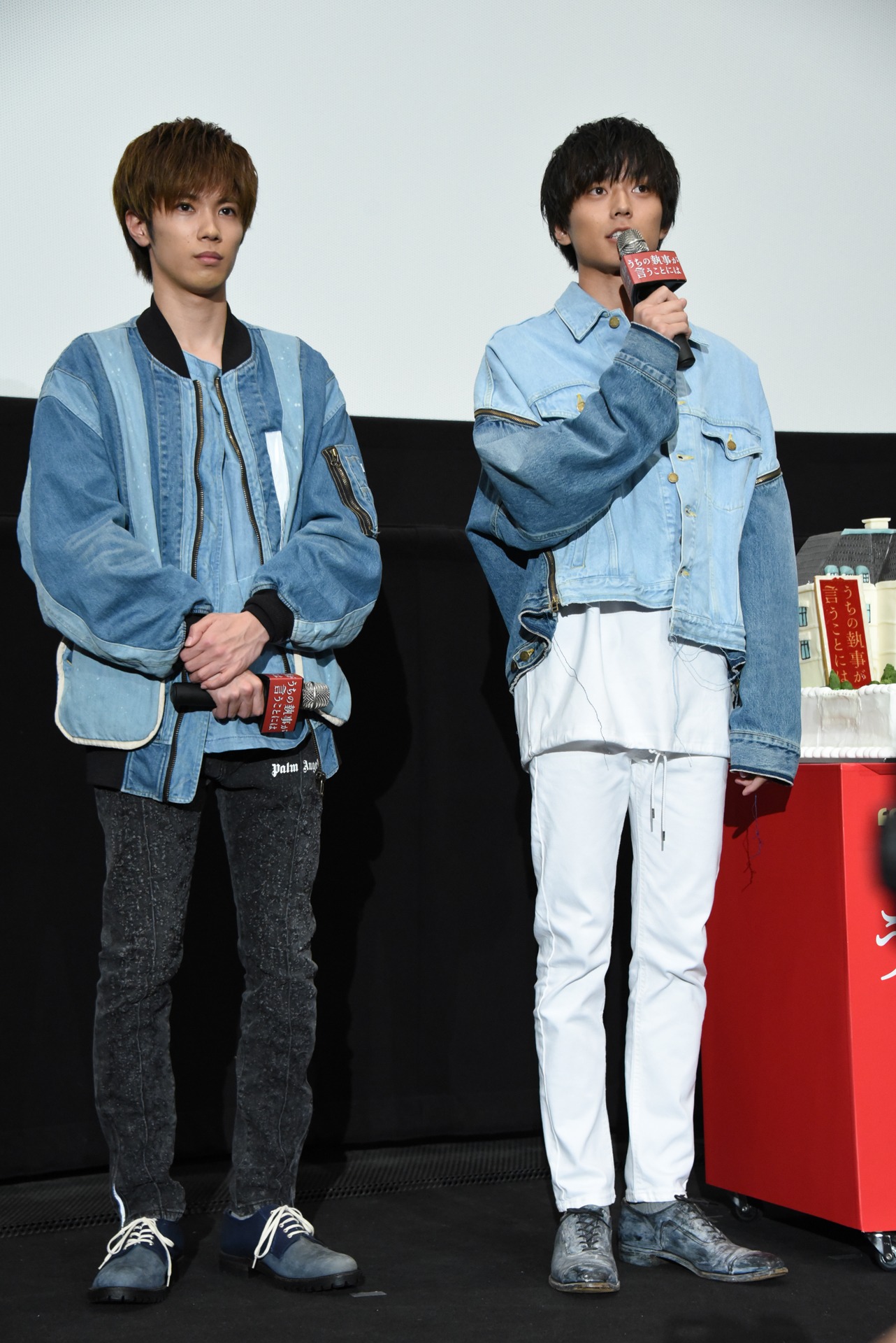 左から神宮寺勇太、永瀬廉。