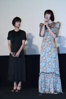 左から門脇麦、小松菜奈。