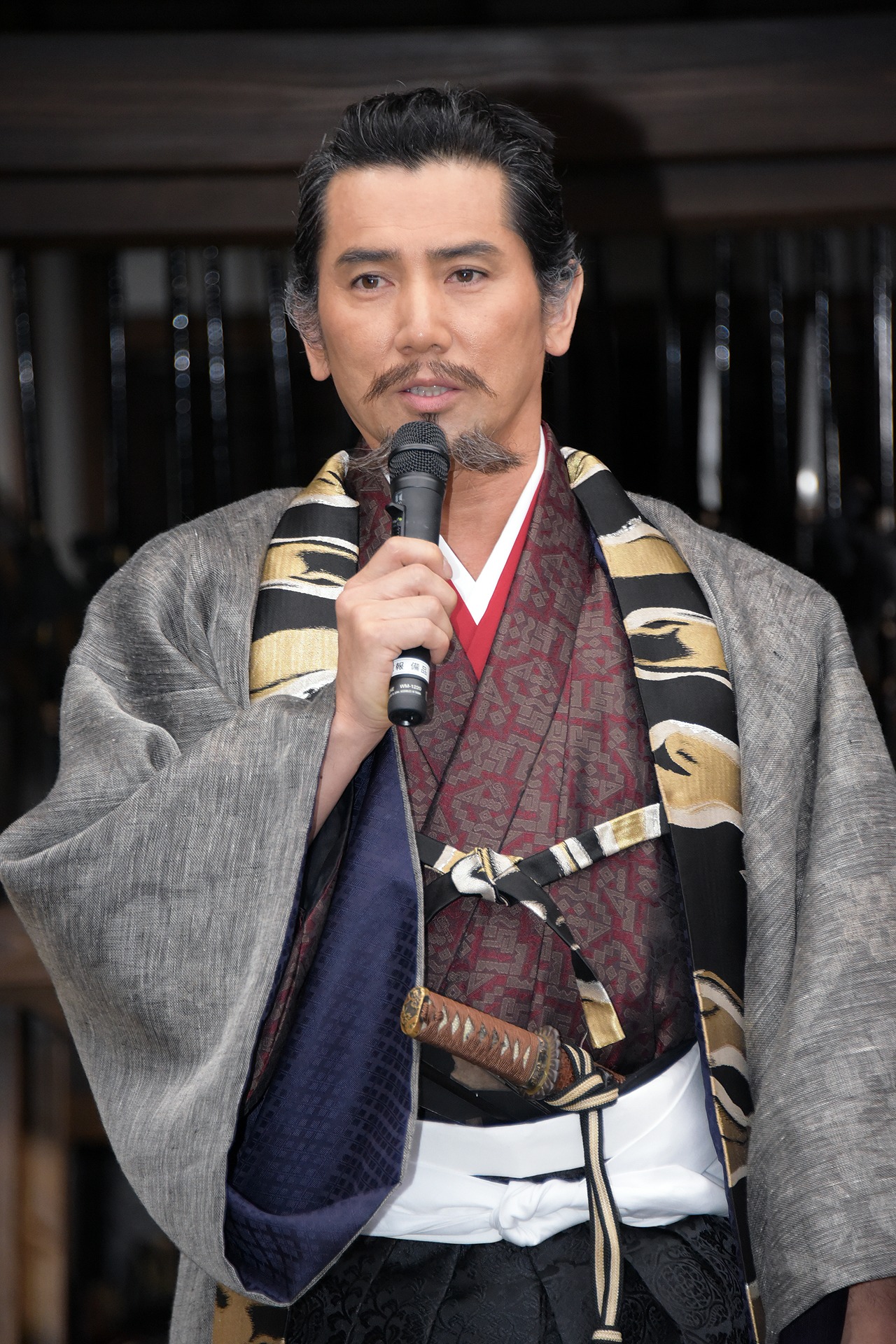 本木雅弘
